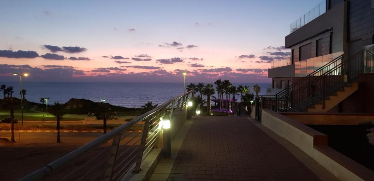 Seascape Terraces Netanya Villa Exteriör bild